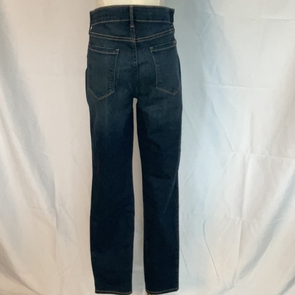 NWT Eddie Bauer Slightly Curvy High rise Size 8 - Picture 3 of 7